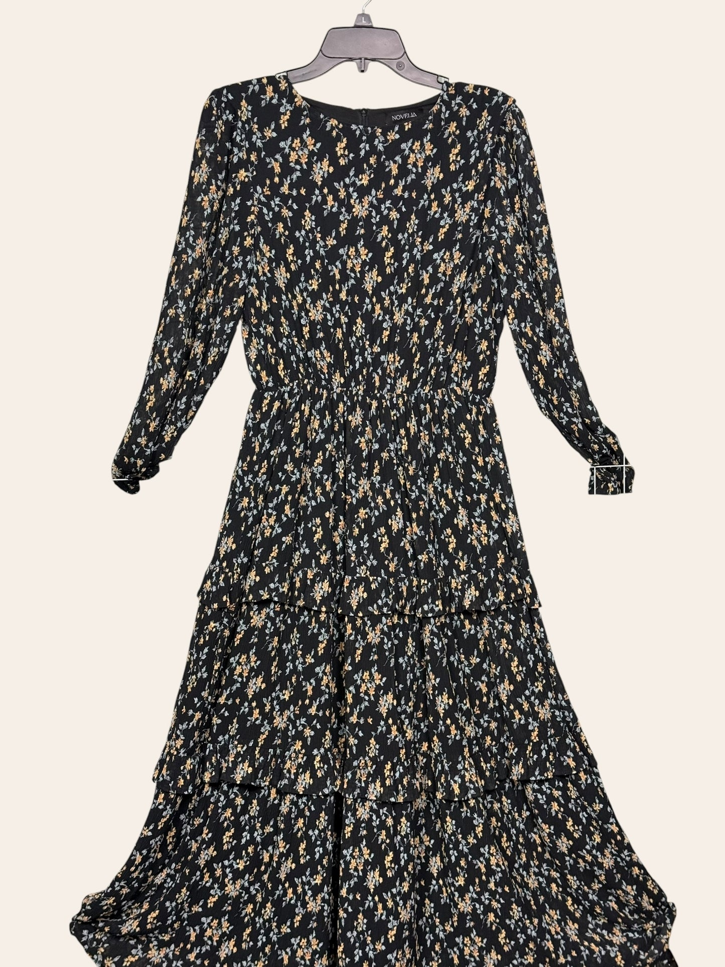 Novella black floral maxi