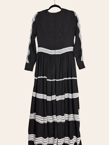 Edera black Gown