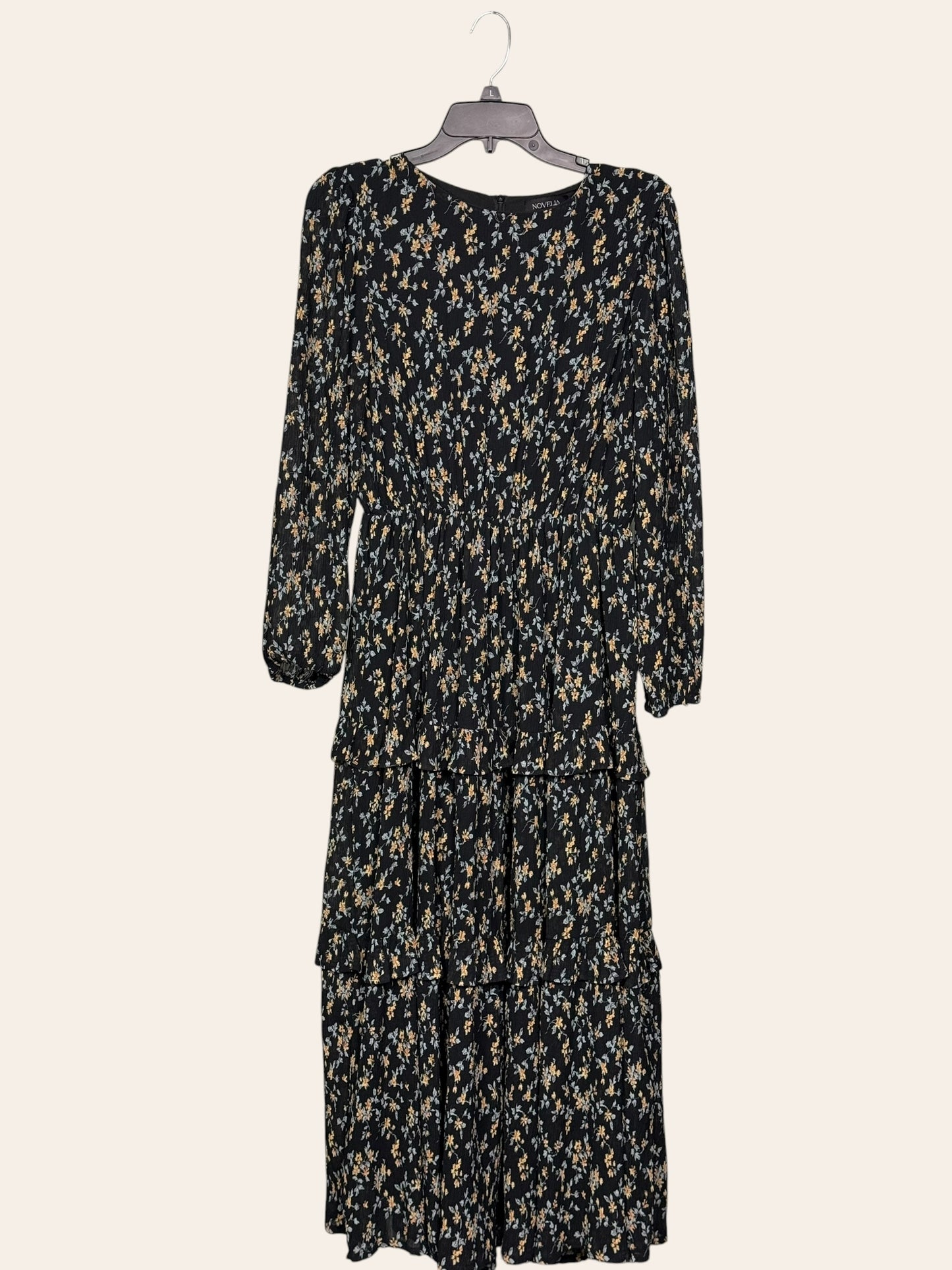 Novella black floral maxi